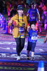 BIB: 3352, 3039
                            <button type="button" onclick="openModal(26261952)" class="btn btn-primary btn-sm float-right btn-popup" data-toggle="modal" data-target=".modal-high-quality">
                        <i class="fas fa-shopping-cart"></i> Add to Cart
                    </button>
                                            <button type="button" onclick="isThisMe(26261952, true)" class="btn btn-success btn-sm float-right btn-popup btn-isme hidden" data-toggle="tooltip" data-placement="bottom" title="นี่คือรูปของคุณใช่ไหม คลิกที่นี่เพื่อเอาเข้าอัลบั้ม">
                        <i class="fas fa-plus"></i> Add to album
                    </button>
                    <button type="button" onclick="isThisMe(26261952, false)" class="btn btn-warning btn-sm float-right btn-popup btn-isnotme hidden">
                        <i class="fas fa-ban"></i> Remove from album
                    </button>